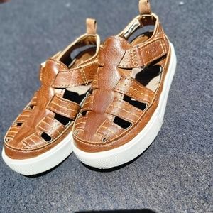 OshKosh Toddler Fisherman Sandals